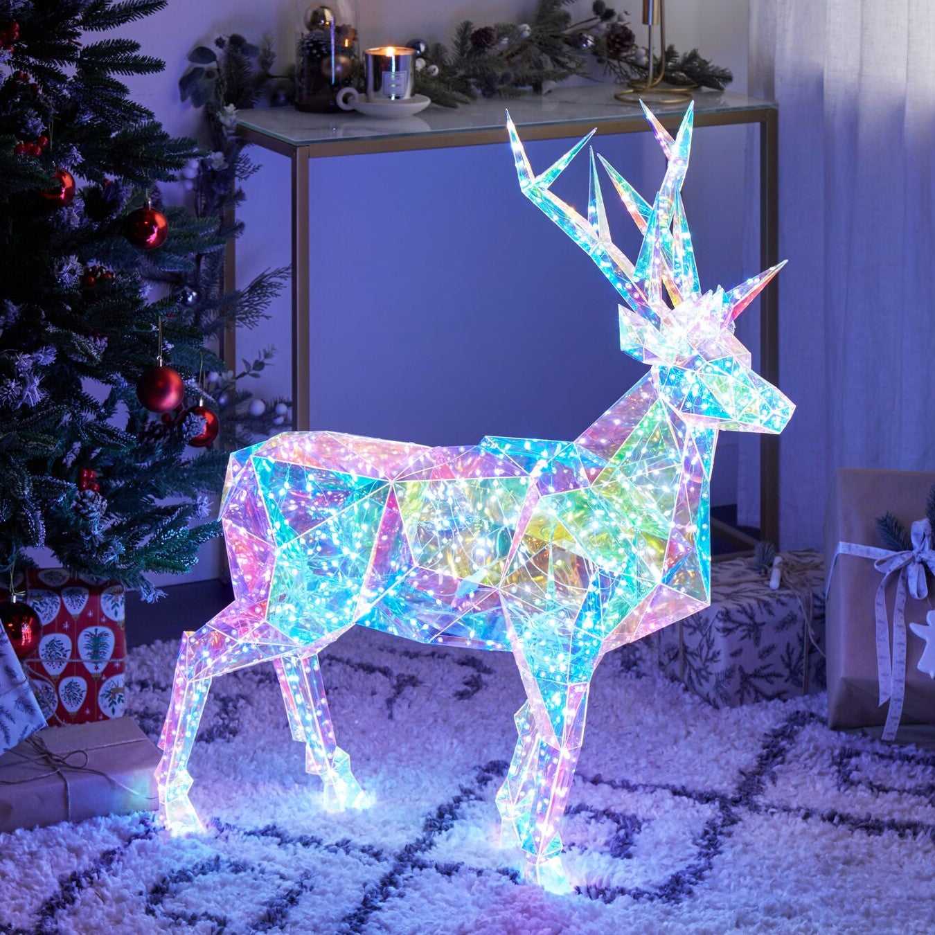 Beleuchtetes Weihnachts-Reh 91cm irisierend bunt LED