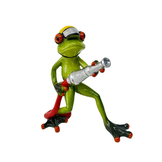 Frosch Feuerwehrmann mit Schlauch
