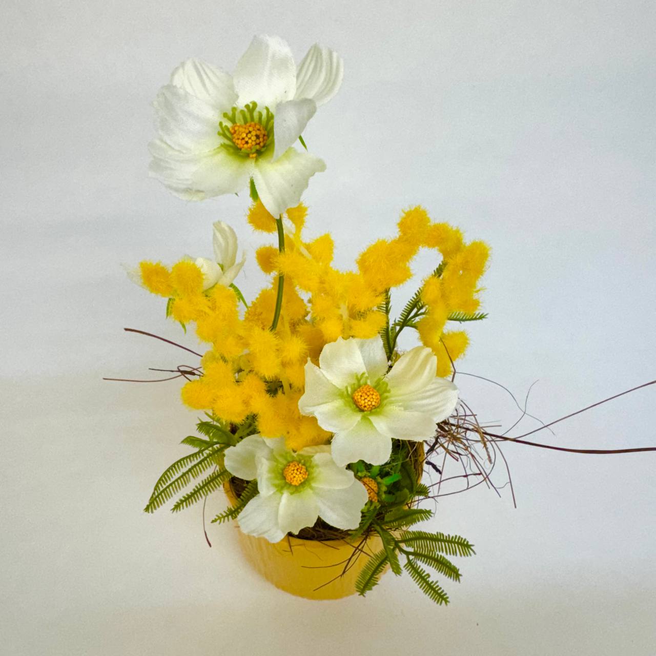Kunstblumengesteck „Frühlingsgruß“ in Gelb & Weiß