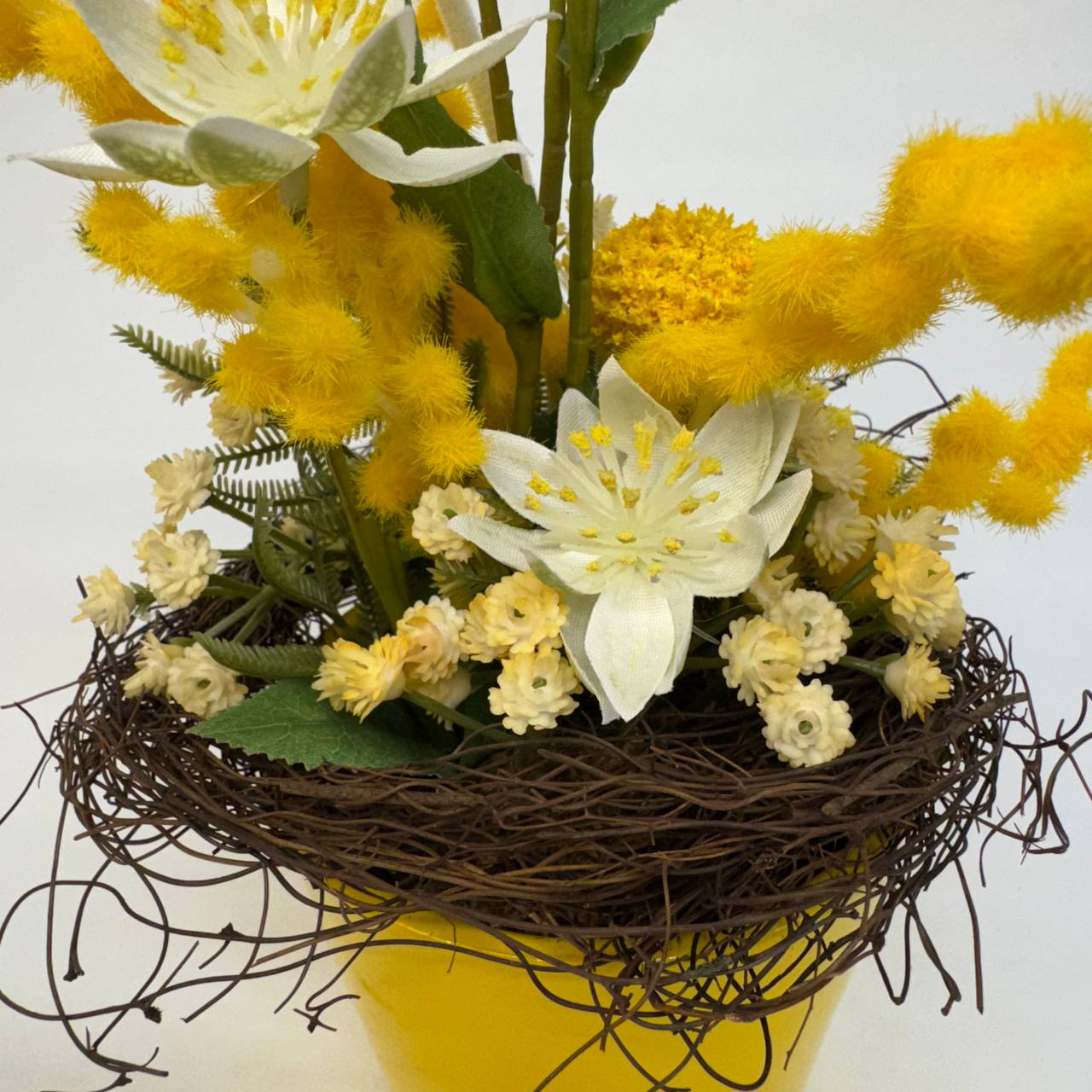Kunstblumengesteck „Sonnenstrahl“ im gelben Topf
