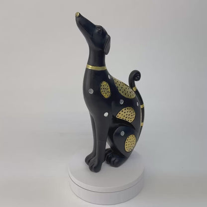 Sitzender Windhund in Schwarz-Gold 28cm